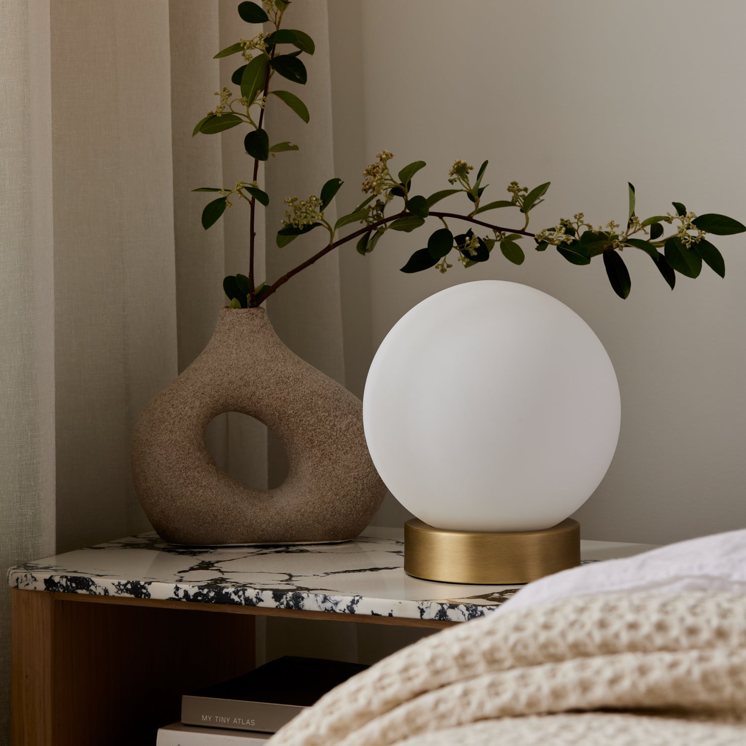 Carlisle Frosted Lamp