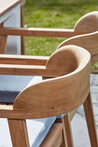 Timeless Elegance: The Beauty and Benefits of Teak Outdoor Furniture - Olan Living