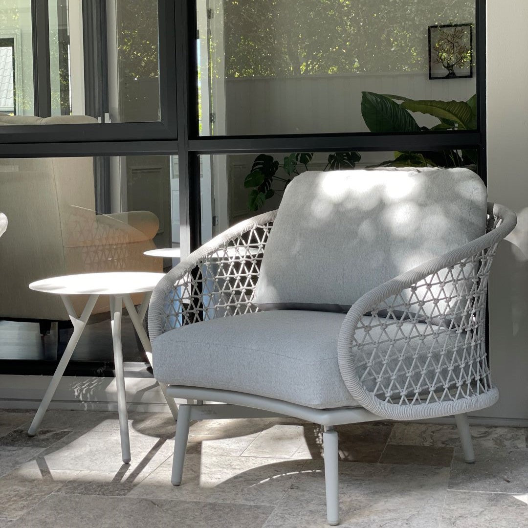 How to Choose the Perfect Balcony Furniture For You - Olan Living