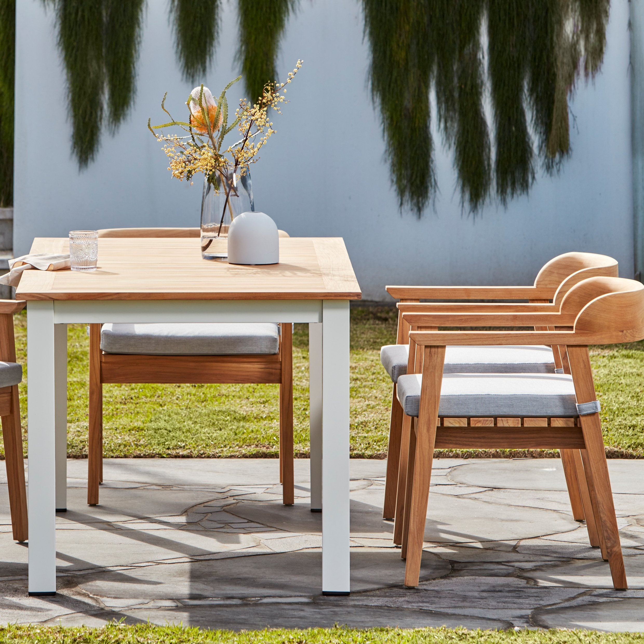 Teak Elegance - Olan Living