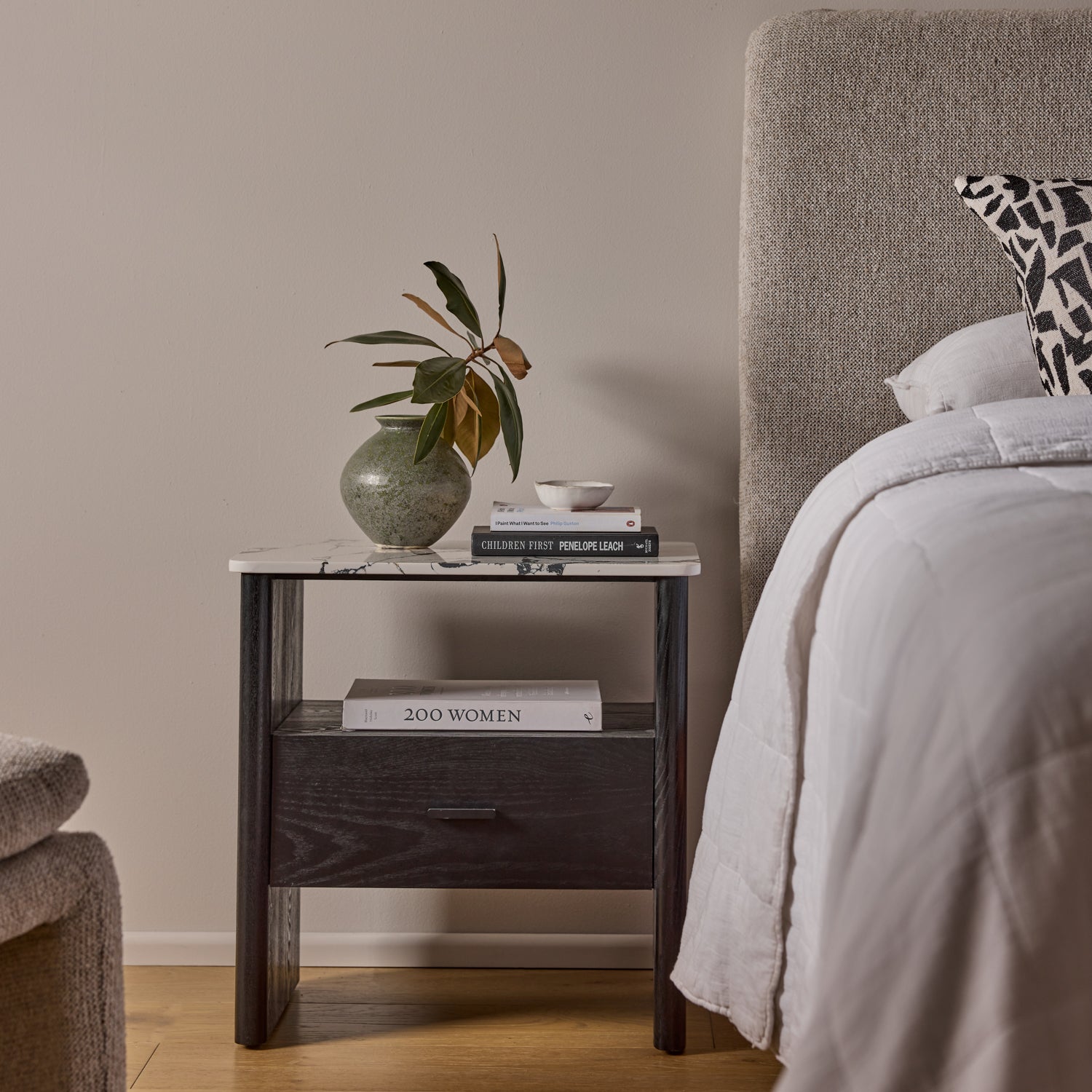 Oscar B/W Black Bedside Table
